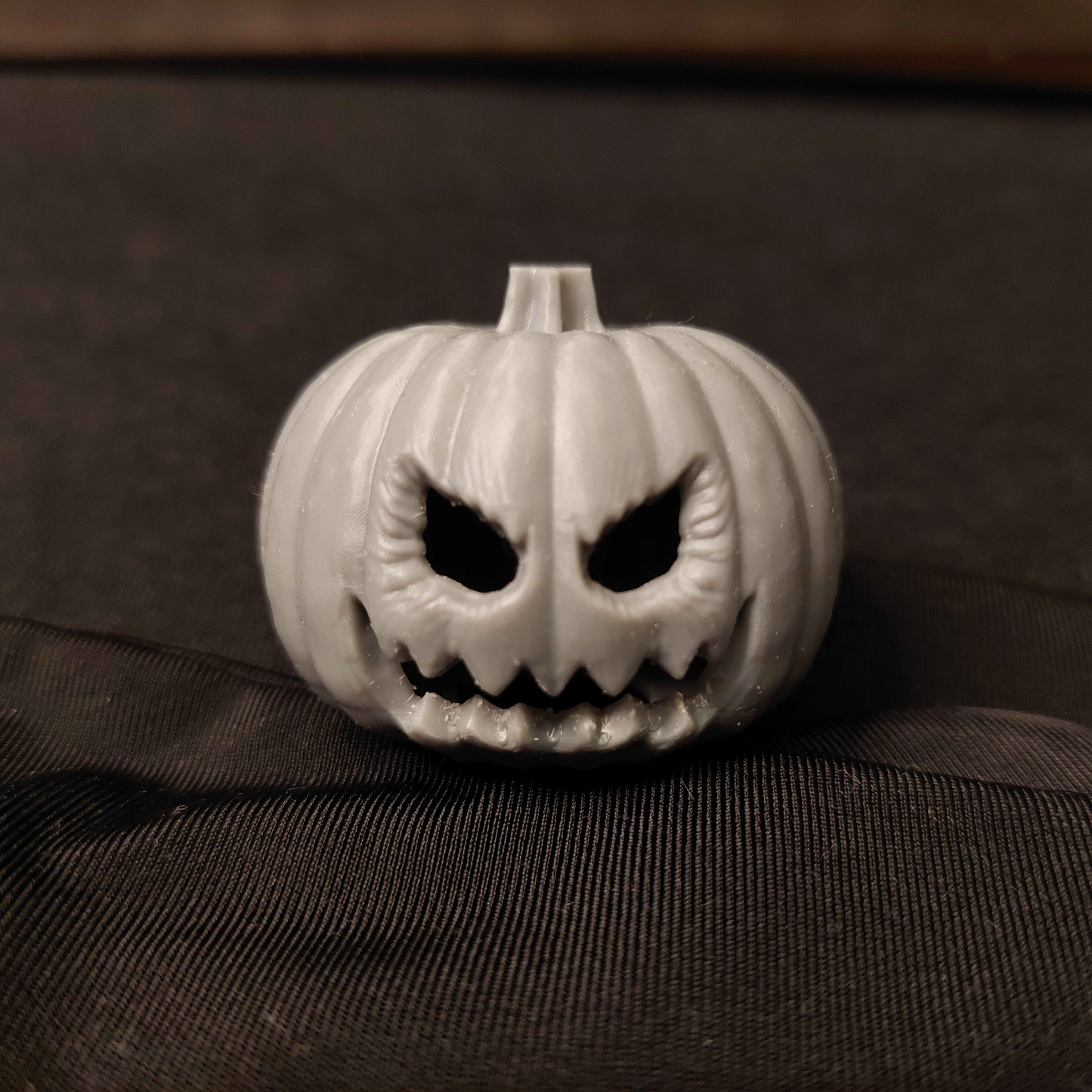Spoopy Halloween Pumpkin, unpainted